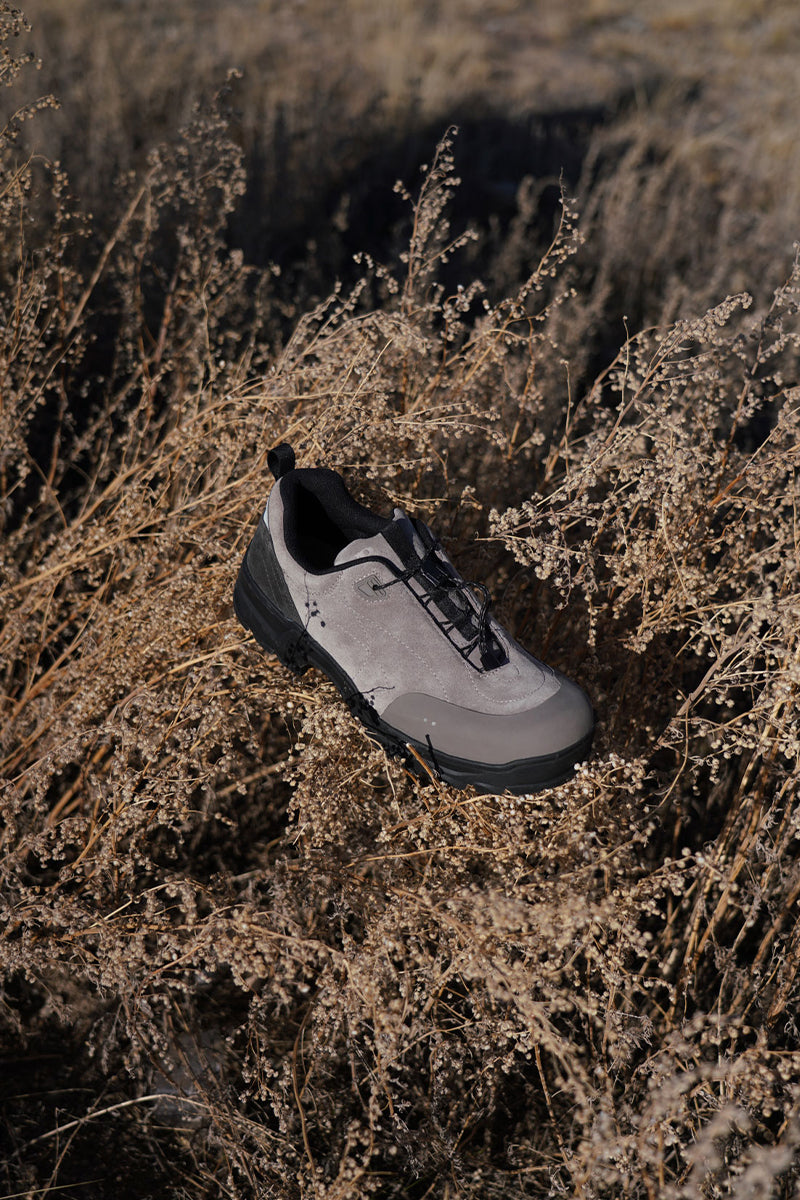 Vibramトレッキング用滑り止めワークブーツNLBLTBX001