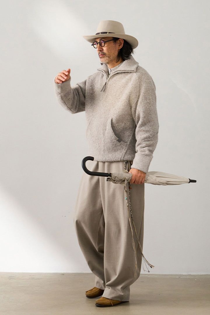 ポケット付きハイネックニットセーター25BLMS006