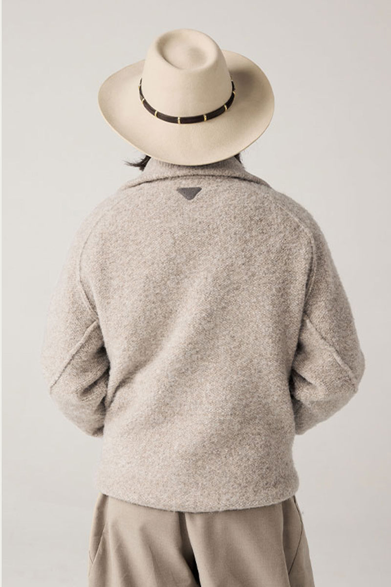 ポケット付きハイネックニットセーター25BLMS006