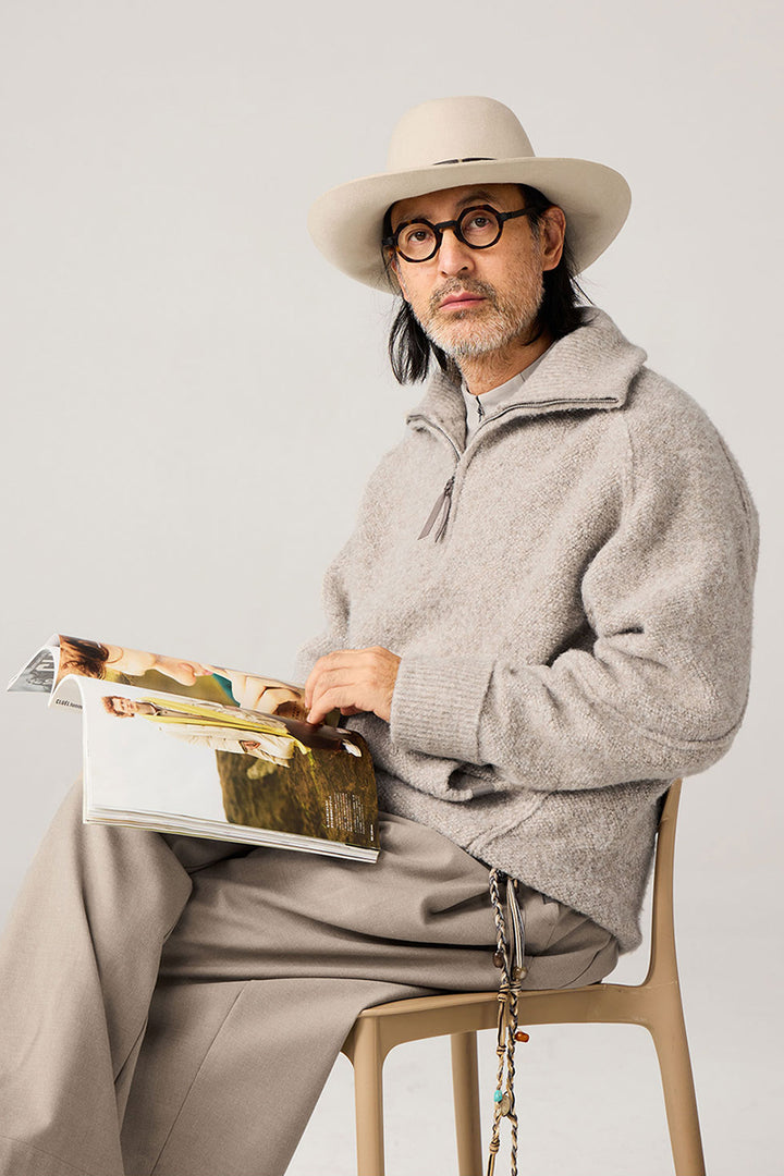 ポケット付きハイネックニットセーター25BLMS006