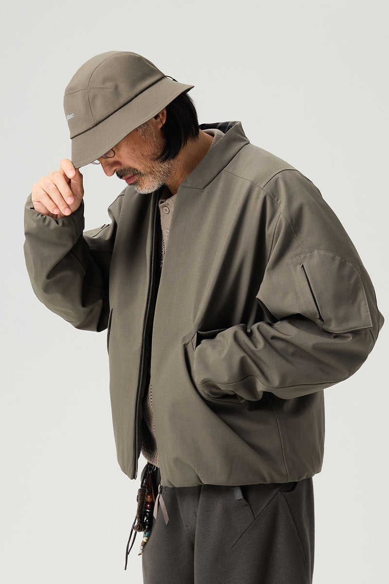 プリマロフトVネック撥水ウールジャケット25BLJK032