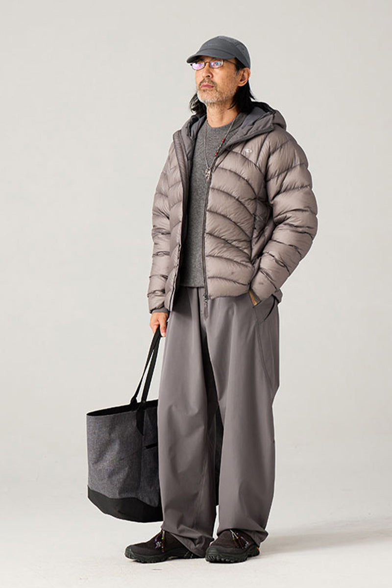 フード付き軽量ダウンジャケット25BLYR005