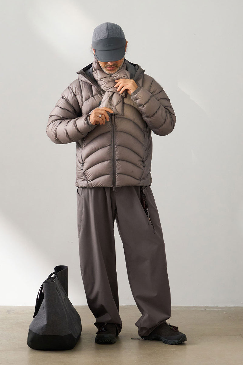 フード付き軽量ダウンジャケット25BLYR005